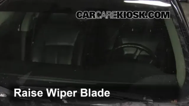 2007 Chevrolet Impala SS 5.3L V8 Balais essuie-glace avant Changer les balais des essuie-glace